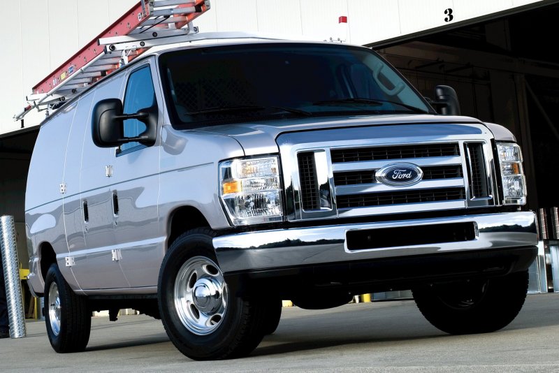 Ford e-Series 2011