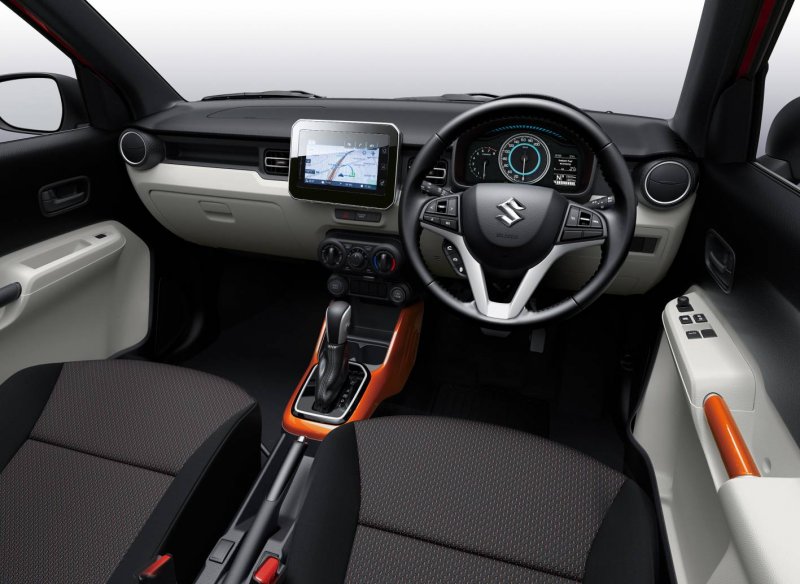 Suzuki Ignis 2017 салон