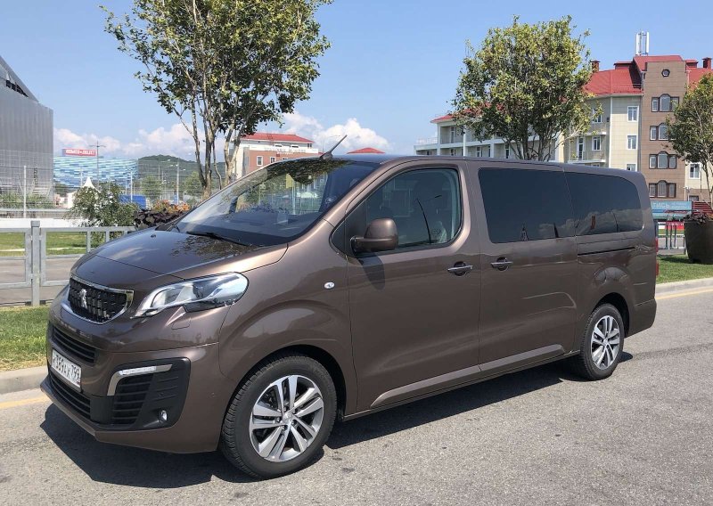 Peugeot traveller Business VIP 2020