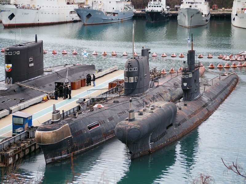 Подводная лодка Черноморского флота б-435