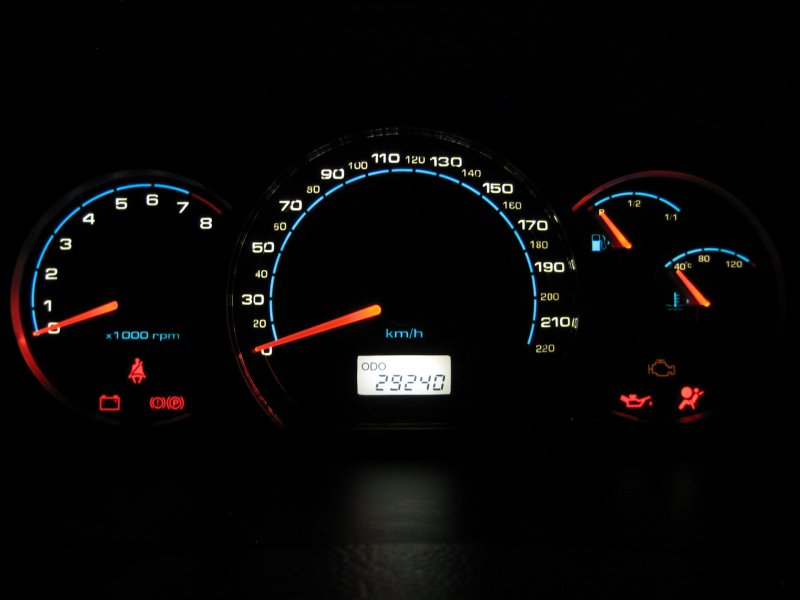 Chevrolet Lacetti приборная панель