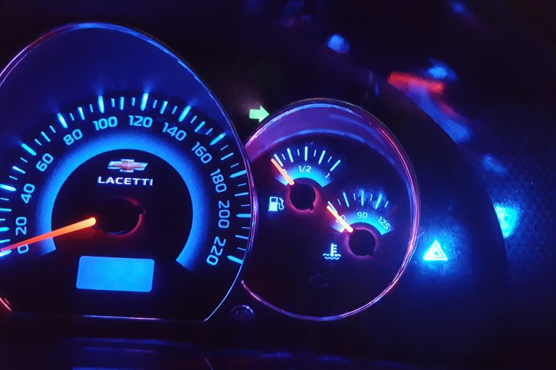 Тюнинговая приборка на Chevrolet Lacetti