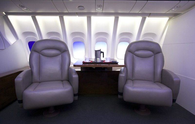 Boeing 747-8 салон
