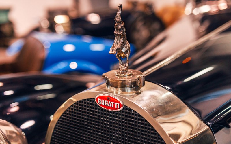Bugatti Veyron 16.4 белая