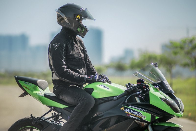 Kawasaki zx6r пилота