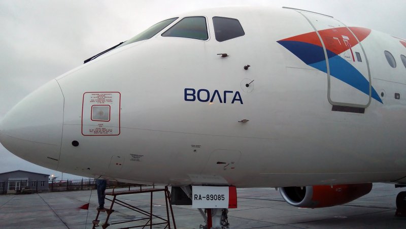 Самолет Азимут сухой Суперджет 100