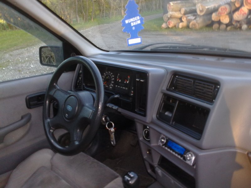 Ford Sierra 1991 салон