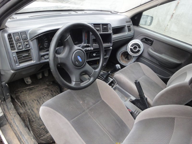 Ford Sierra 1993 Universal салон