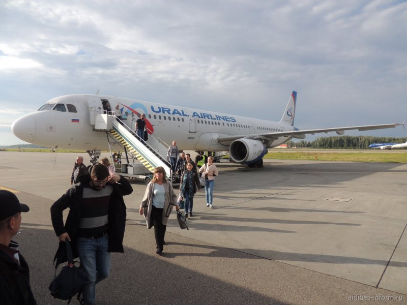 Самолет Барнаул Москва