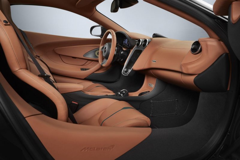 MCLAREN 570gt салон
