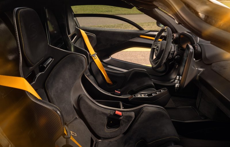 MCLAREN Senna Interior