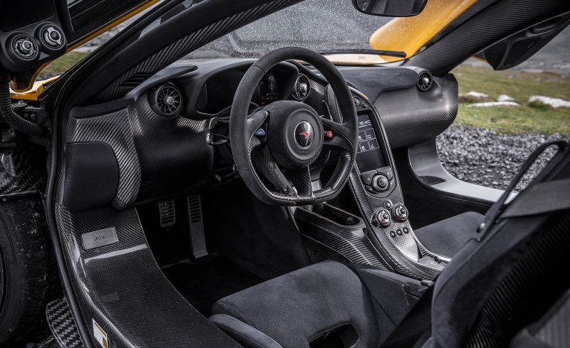 MCLAREN p1 Interior