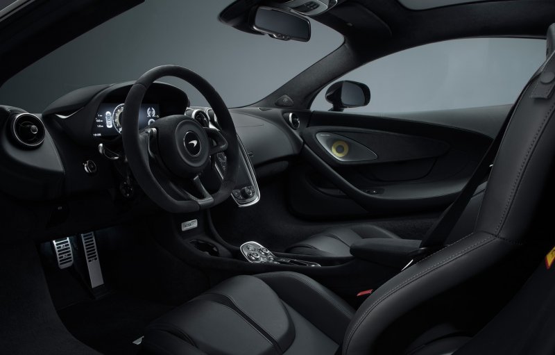 MCLAREN 570gt салон