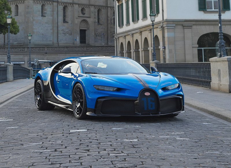 LEGO Bugatti Chiron Китай