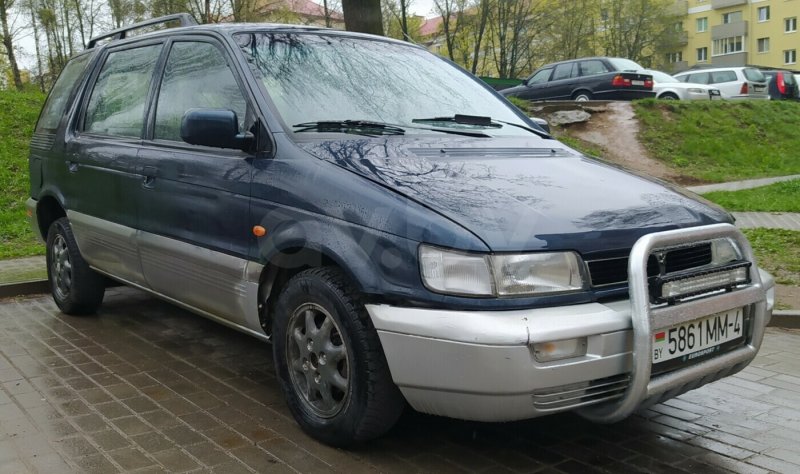 Mitsubishi Space Wagon 1999