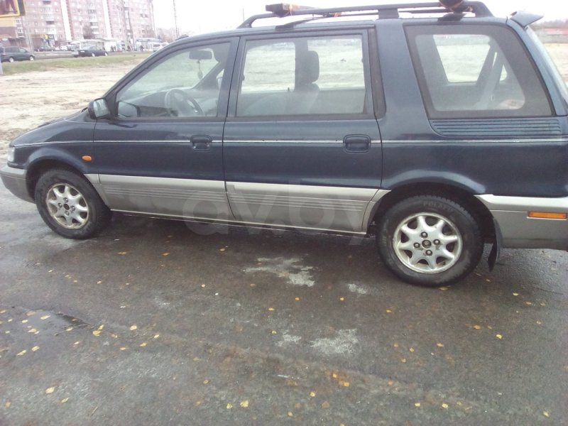 Mitsubishi Space Wagon, 1991