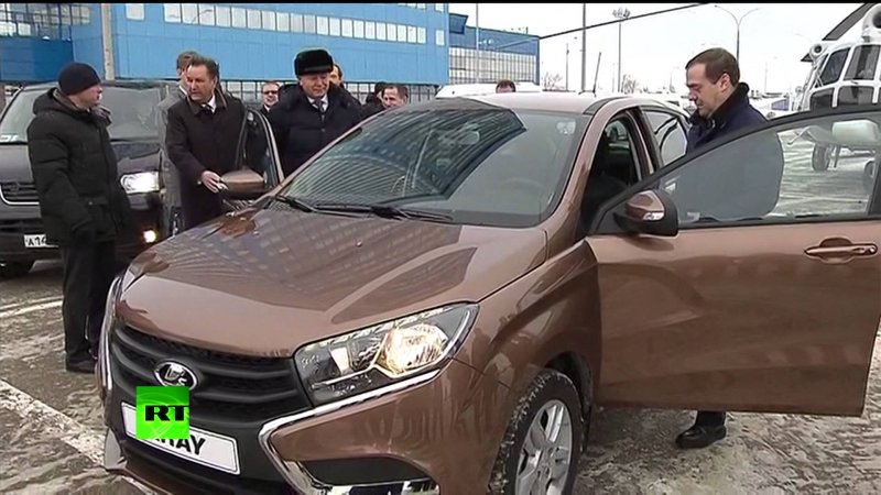 Медведев на Лада XRAY Пума