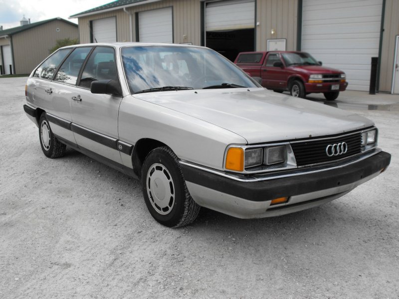 Ауди 5000s 84г.