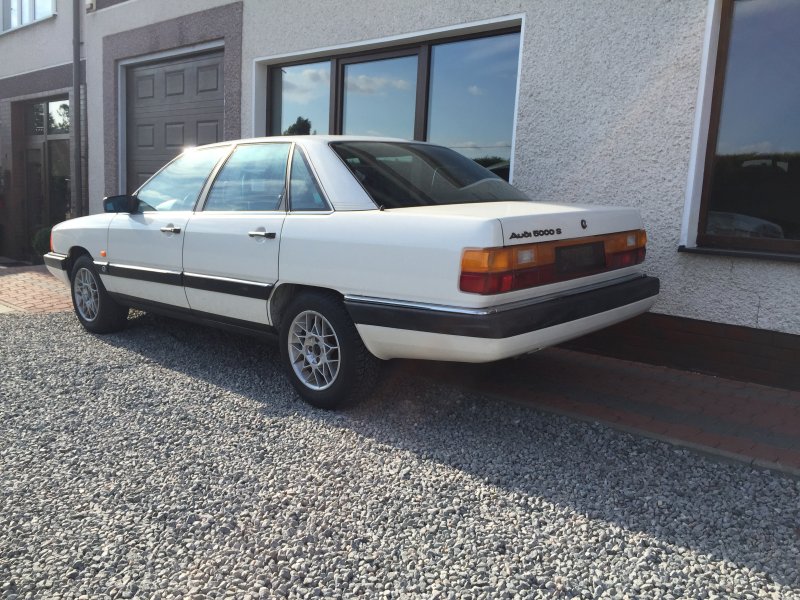 Ауди 5000s 84г.
