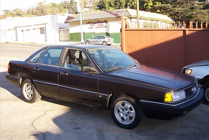 Ауди 5000 Авант американец