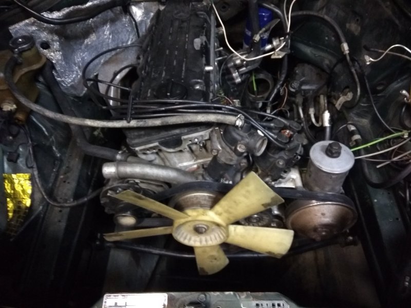 W123 мотор 102 вакуумные магистрали