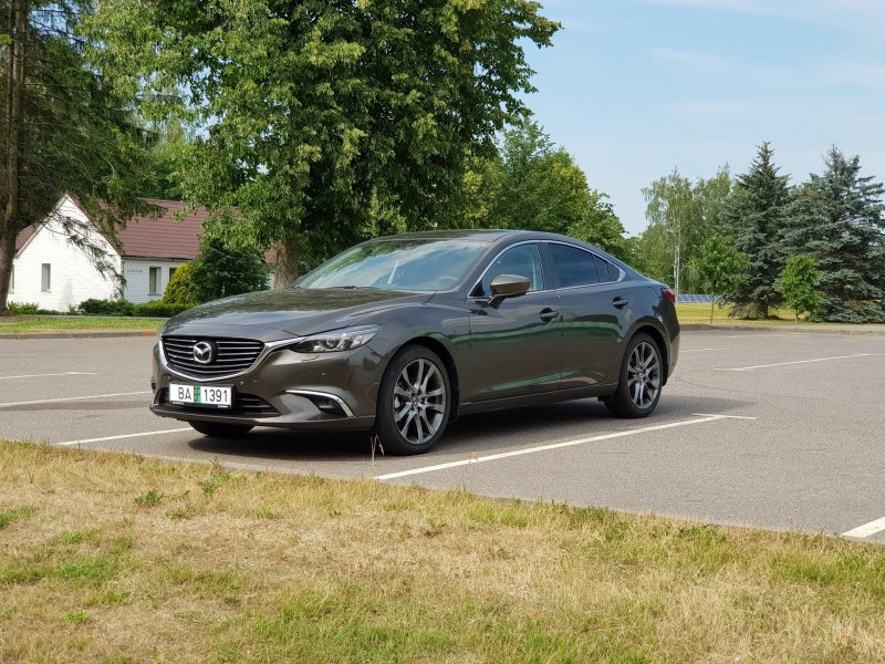 Mazda 6 Titanium Flash