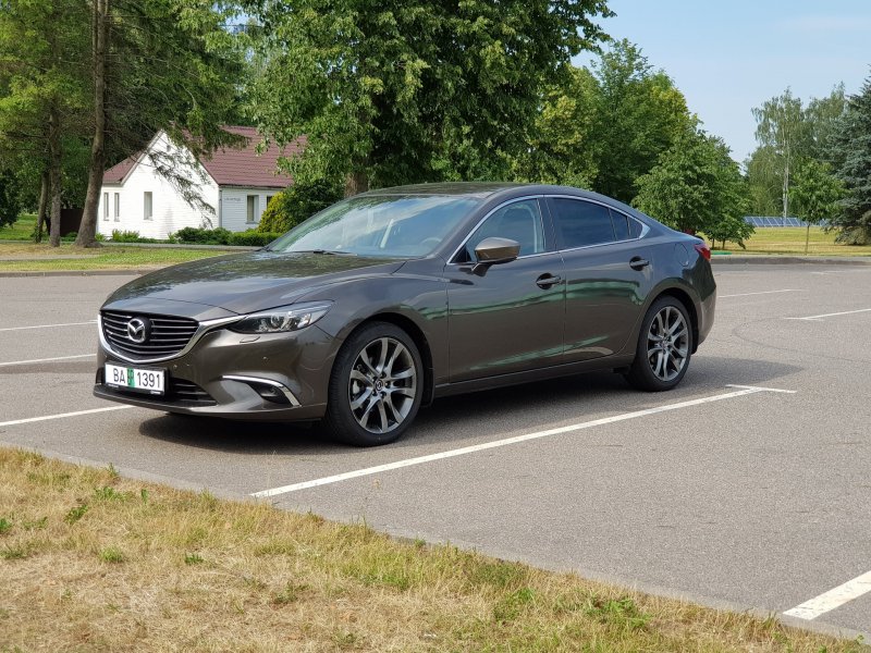Mazda 6 Titanium
