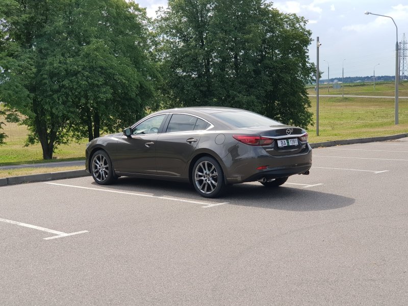 Mazda 6 Titanium