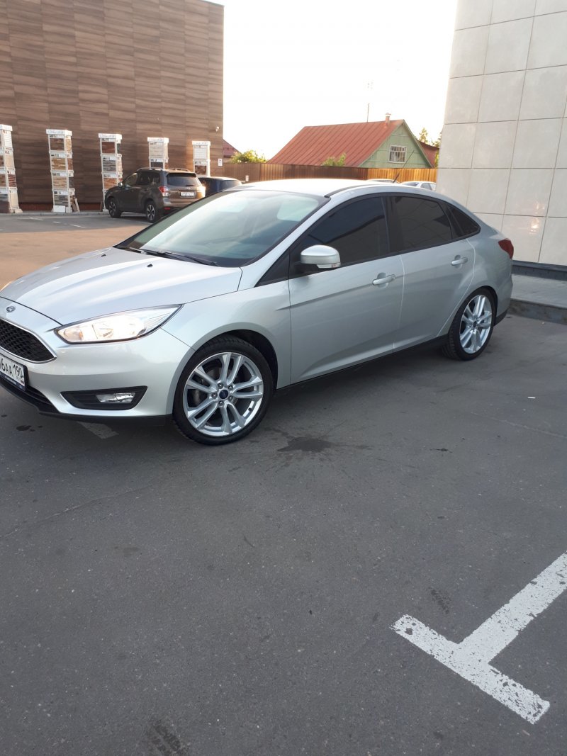 Ford Focus r18