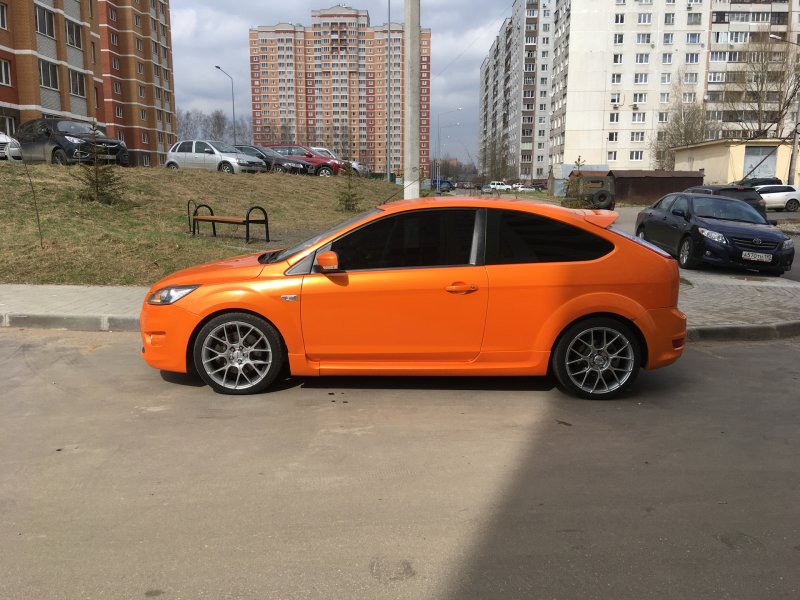 Momo Форд фокус 2 r17