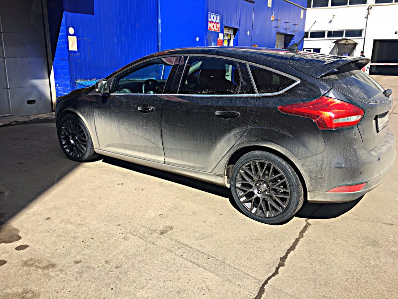 Ford Focus 3 Рестайлинг на дисках r18