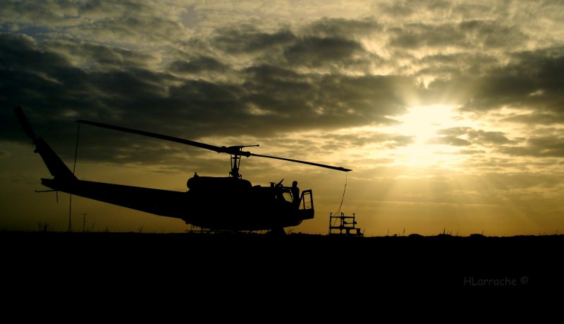 Uh 1 Iroquois закат