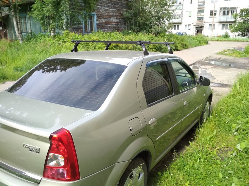 Багажник Рено Логан 1
