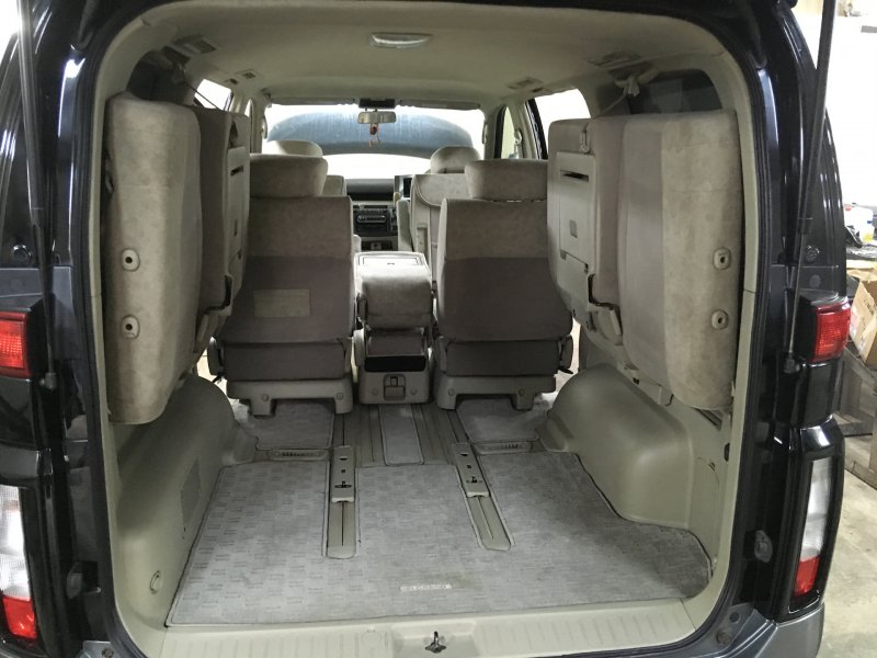 Nissan Elgrand 2008 салон