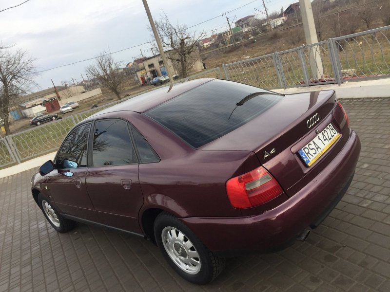 Audi a4 97 год