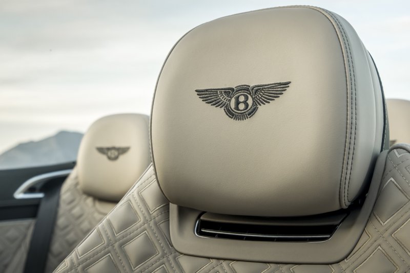 Bentley значок на руле
