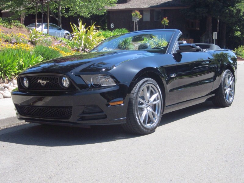 Ford Mustang gt 2013 Black