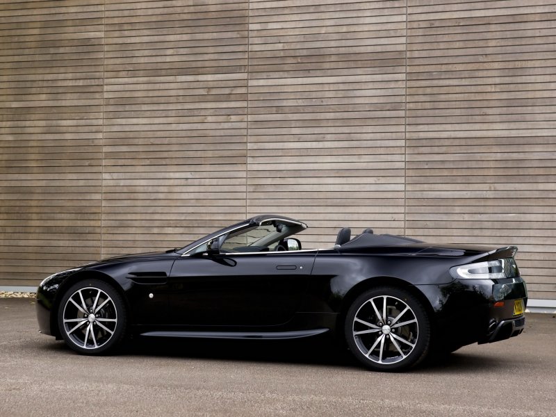 Aston Martin v8 Vantage n420