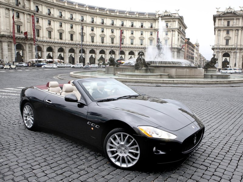 Maserati GRANCABRIO 2010