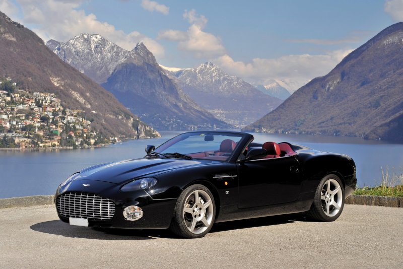 Aston Martin DB ar1