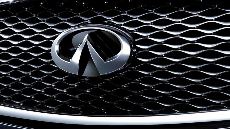Infiniti значок