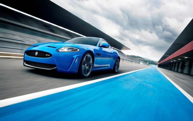Jaguar XKR 2021