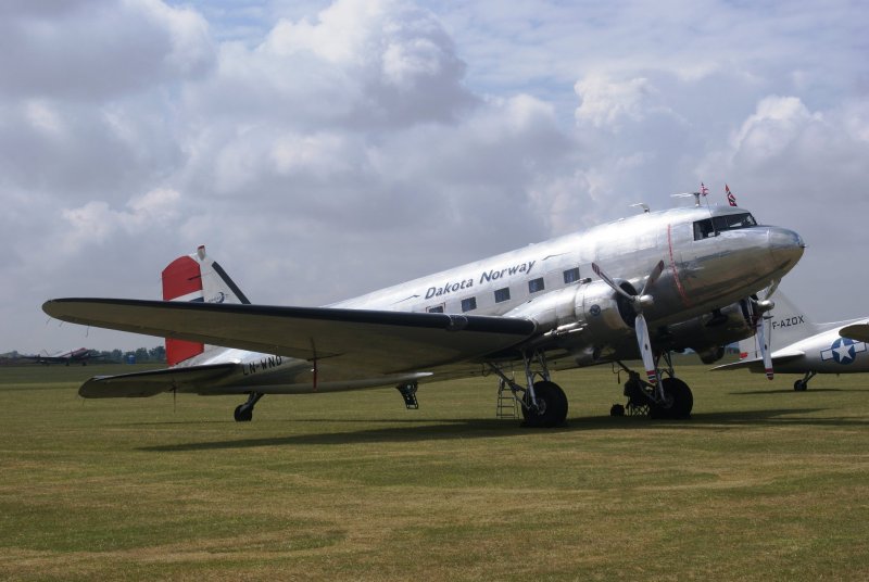 DC-3 Дуглас