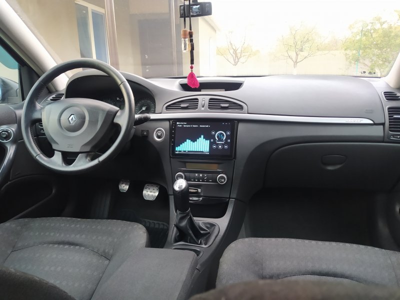 Renault Laguna 2006 салон