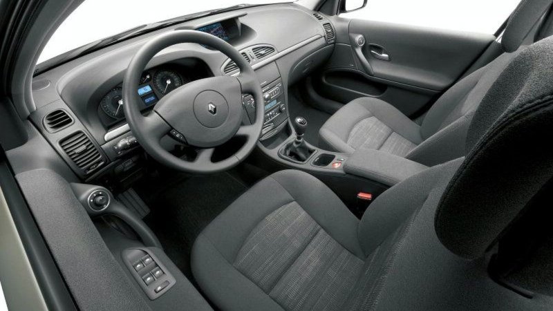 Renault Laguna 2009 салон