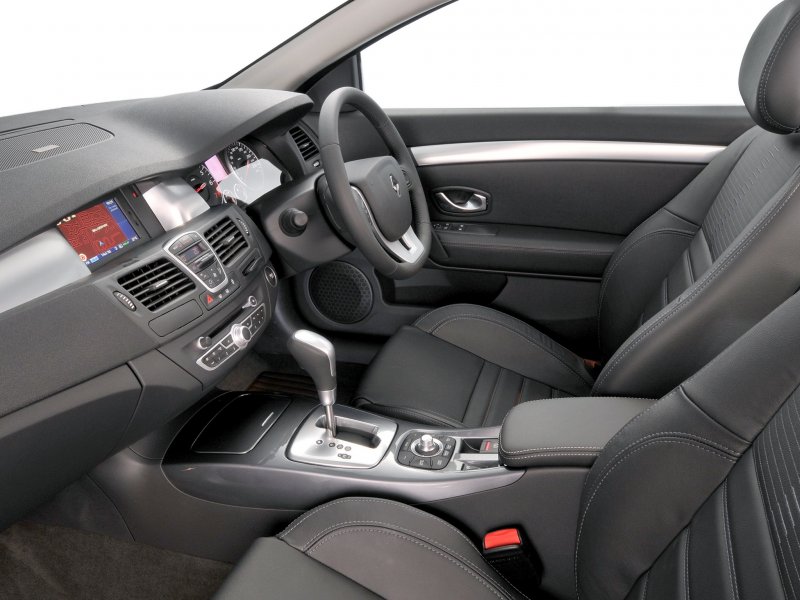 Renault Laguna 2008 салон