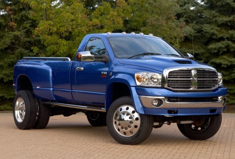 Dodge Ram 6500