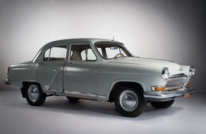 Автолегенды СССР ГАЗ 21и Волга