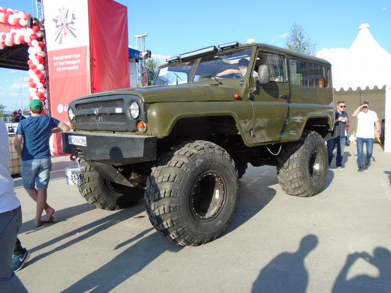 Урал джип 203