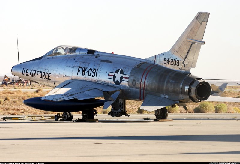 North American f-100 super Sabre